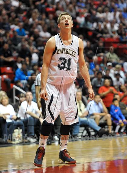 Thumbnail 2 in La Costa Canyon vs. Hoover (CIF SDS D2 Final) photogallery.
