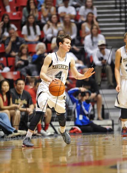 Thumbnail 3 in La Costa Canyon vs. Hoover (CIF SDS D2 Final) photogallery.