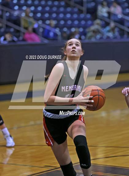 Thumbnail 3 in Memorial vs. Stratford photogallery.