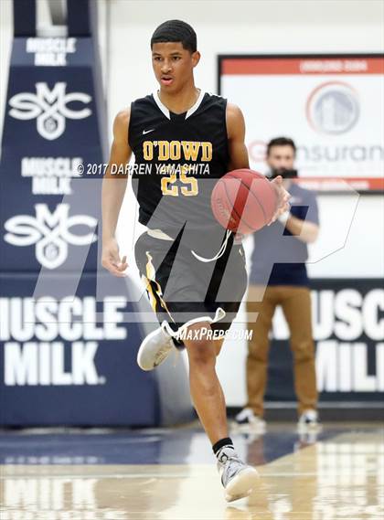Thumbnail 2 in Capital Christian vs. Bishop O'Dowd (MaxPreps/DLS MLK Jr. Classic) photogallery.