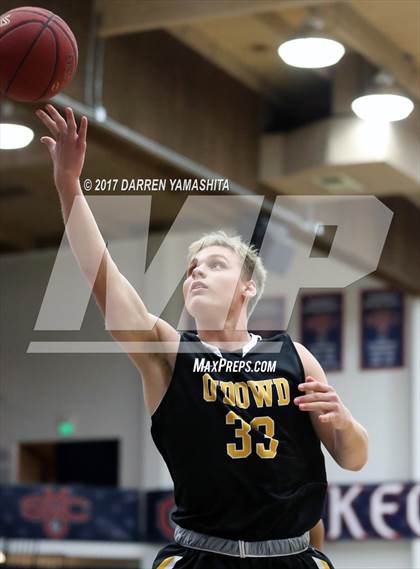 Thumbnail 3 in Capital Christian vs. Bishop O'Dowd (MaxPreps/DLS MLK Jr. Classic) photogallery.