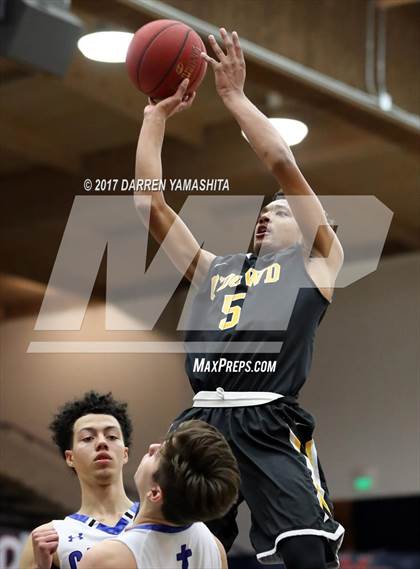 Thumbnail 2 in Capital Christian vs. Bishop O'Dowd (MaxPreps/DLS MLK Jr. Classic) photogallery.