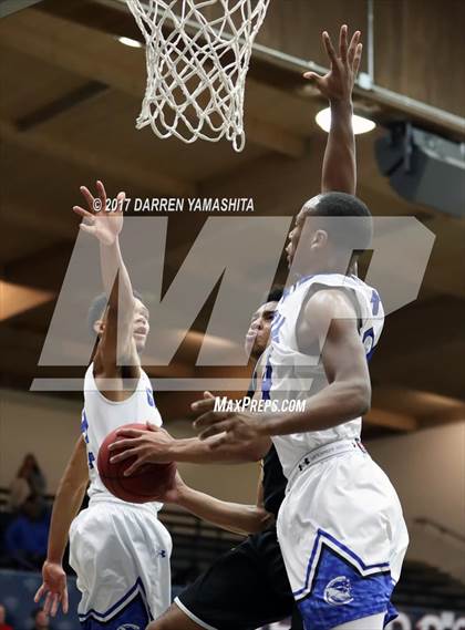 Thumbnail 1 in Capital Christian vs. Bishop O'Dowd (MaxPreps/DLS MLK Jr. Classic) photogallery.