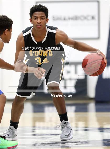Thumbnail 1 in Capital Christian vs. Bishop O'Dowd (MaxPreps/DLS MLK Jr. Classic) photogallery.