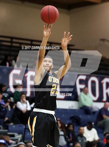 Thumbnail 2 in Capital Christian vs. Bishop O'Dowd (MaxPreps/DLS MLK Jr. Classic) photogallery.