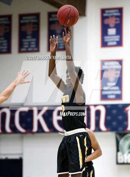 Thumbnail 3 in Capital Christian vs. Bishop O'Dowd (MaxPreps/DLS MLK Jr. Classic) photogallery.