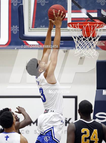 Thumbnail 1 in Capital Christian vs. Bishop O'Dowd (MaxPreps/DLS MLK Jr. Classic) photogallery.