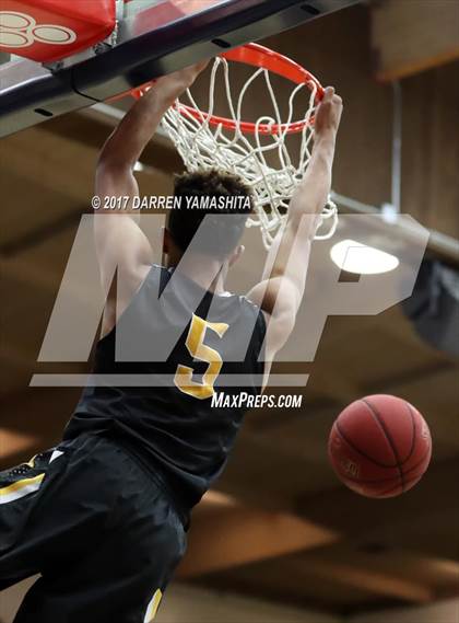 Thumbnail 2 in Capital Christian vs. Bishop O'Dowd (MaxPreps/DLS MLK Jr. Classic) photogallery.