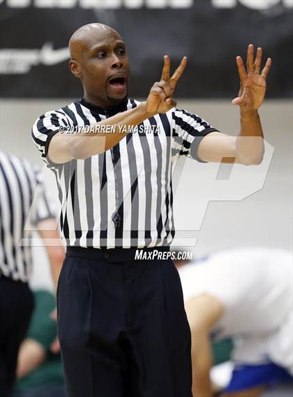 Thumbnail 1 in Capital Christian vs. Bishop O'Dowd (MaxPreps/DLS MLK Jr. Classic) photogallery.