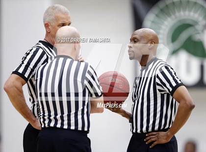 Thumbnail 1 in Capital Christian vs. Bishop O'Dowd (MaxPreps/DLS MLK Jr. Classic) photogallery.