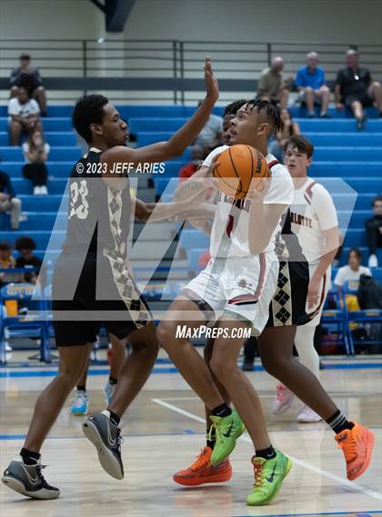 Thumbnail 2 in Moore Haven vs Port Charlotte (Wally Keller Classic) photogallery.