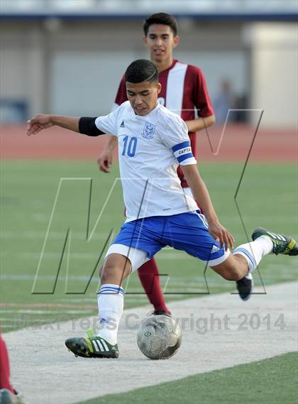 Thumbnail 2 in Oxnard @ Valencia (CIF SS D3 Playoff) photogallery.