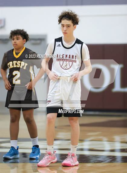Thumbnail 2 in Crespi vs Alemany photogallery.