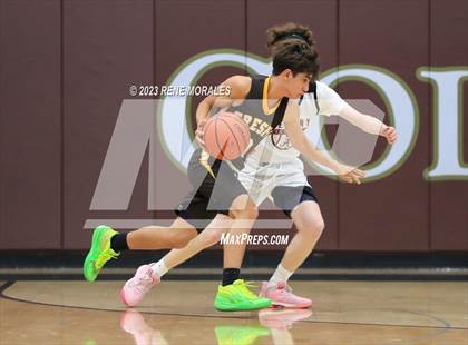 Thumbnail 3 in Crespi vs Alemany photogallery.