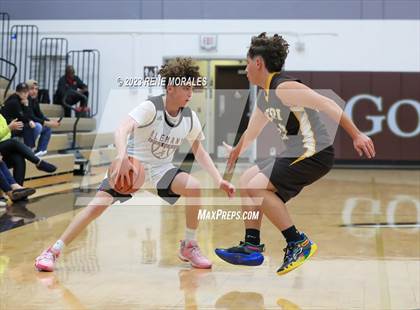 Thumbnail 1 in Crespi vs Alemany photogallery.