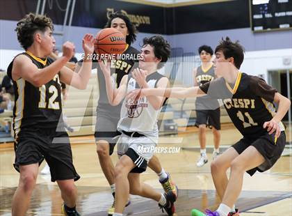 Thumbnail 3 in Crespi vs Alemany photogallery.