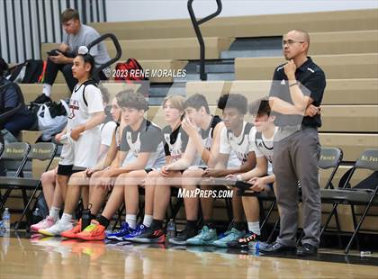 Thumbnail 3 in Crespi vs Alemany photogallery.