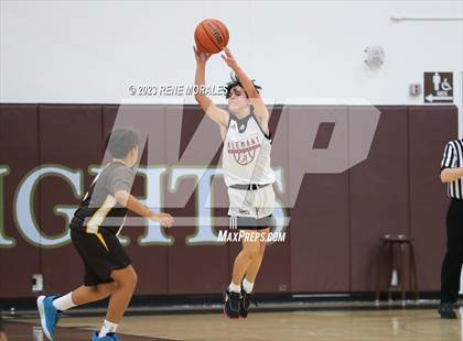 Thumbnail 3 in Crespi vs Alemany photogallery.