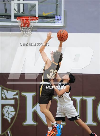 Thumbnail 1 in Crespi vs Alemany photogallery.