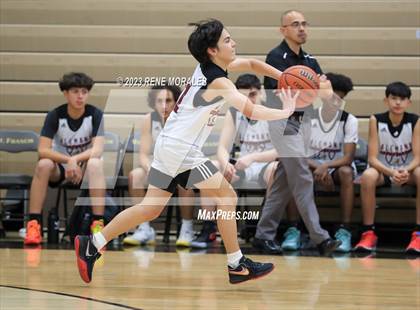 Thumbnail 3 in Crespi vs Alemany photogallery.