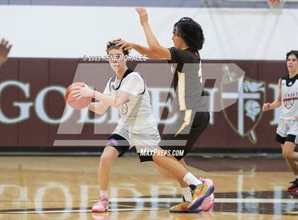 Thumbnail 1 in Crespi vs Alemany photogallery.
