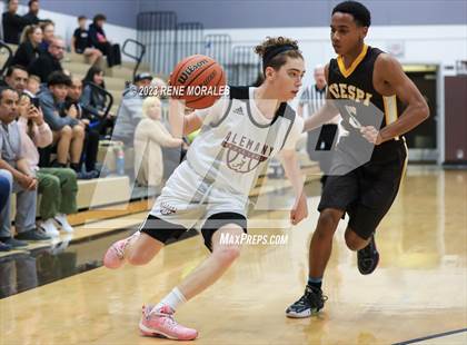 Thumbnail 3 in Crespi vs Alemany photogallery.