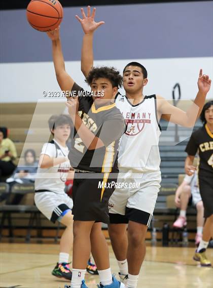 Thumbnail 2 in Crespi vs Alemany photogallery.