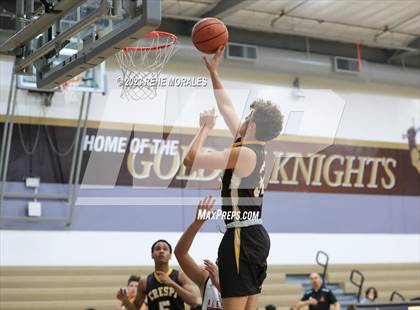 Thumbnail 1 in Crespi vs Alemany photogallery.