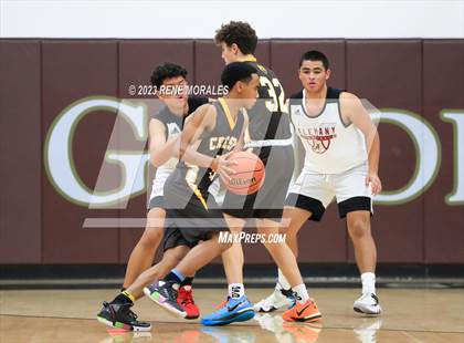 Thumbnail 3 in Crespi vs Alemany photogallery.