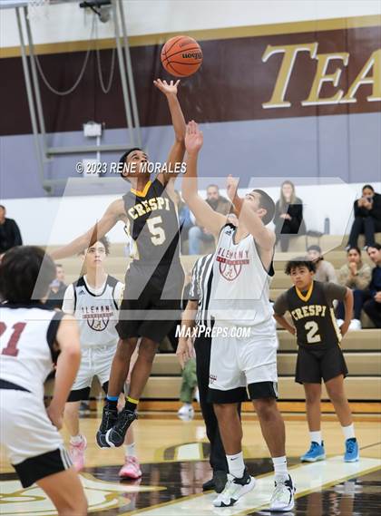 Thumbnail 1 in Crespi vs Alemany photogallery.