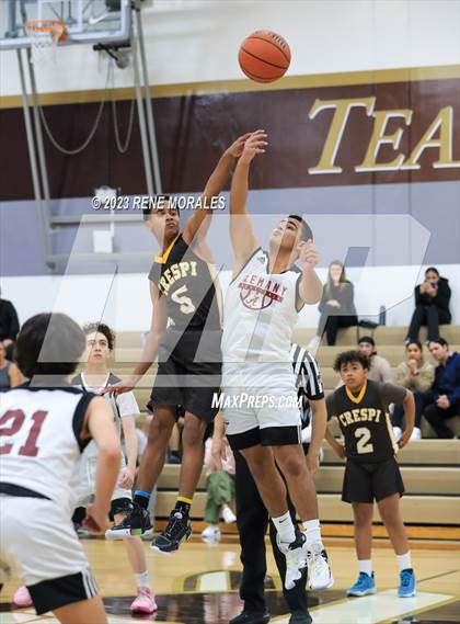 Thumbnail 3 in Crespi vs Alemany photogallery.