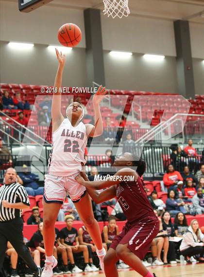 Thumbnail 1 in Lewisville vs. Allen (UIL 6A Bi-District Playoff) photogallery.