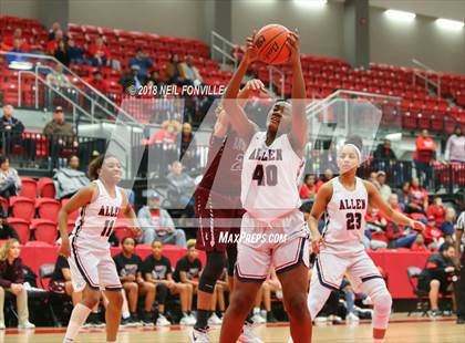 Thumbnail 3 in Lewisville vs. Allen (UIL 6A Bi-District Playoff) photogallery.