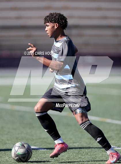 Thumbnail 2 in Sahuaro vs Mica Mountain (Brandon Bean Soccer Tournament) photogallery.