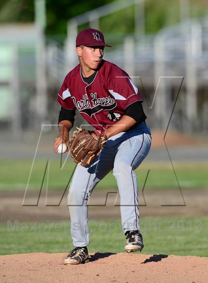Thumbnail 2 in North Haven vs. New Canaan (CIAC Class L Semifinal) photogallery.
