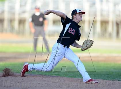 Thumbnail 2 in North Haven vs. New Canaan (CIAC Class L Semifinal) photogallery.