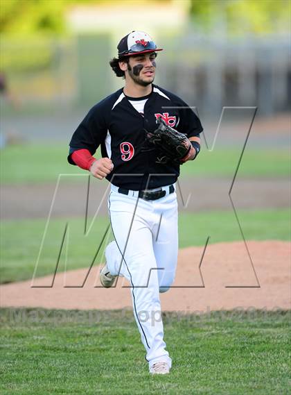 Thumbnail 2 in North Haven vs. New Canaan (CIAC Class L Semifinal) photogallery.
