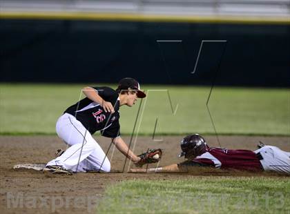 Thumbnail 2 in North Haven vs. New Canaan (CIAC Class L Semifinal) photogallery.