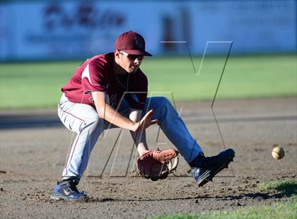 Thumbnail 1 in North Haven vs. New Canaan (CIAC Class L Semifinal) photogallery.