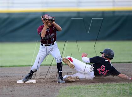 Thumbnail 3 in North Haven vs. New Canaan (CIAC Class L Semifinal) photogallery.
