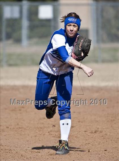 Thumbnail 3 in Brewer vs. North Crowley (Brewer Tournament) photogallery.