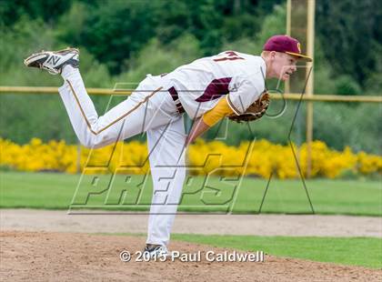 Thumbnail 2 in Kelso vs. O'Dea (WIAA 3A 1st Round Playoff) photogallery.