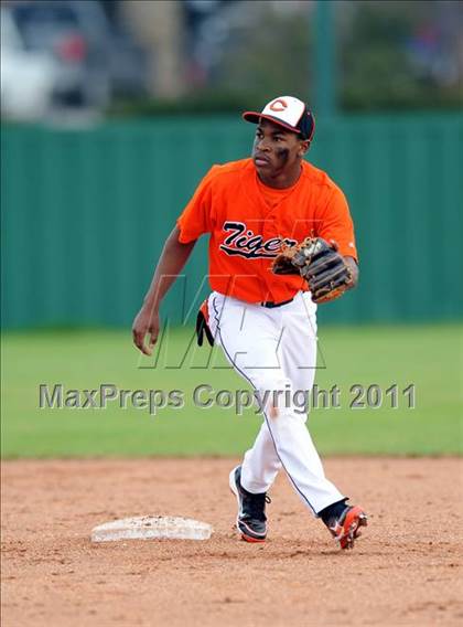 Thumbnail 2 in Cooper vs Commerce (Farmersville Tournament) photogallery.