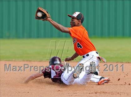 Thumbnail 1 in Cooper vs Commerce (Farmersville Tournament) photogallery.