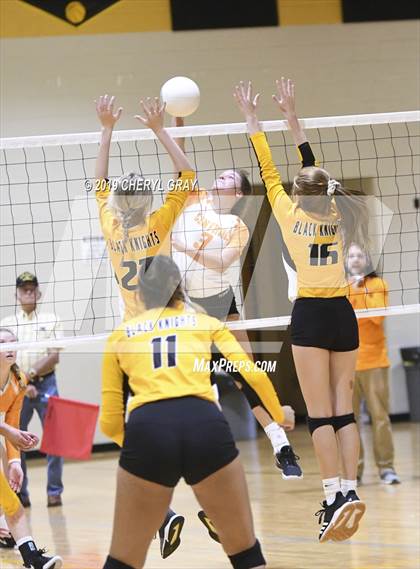 Thumbnail 2 in Sullivan Central @ Chuckey-Doak photogallery.