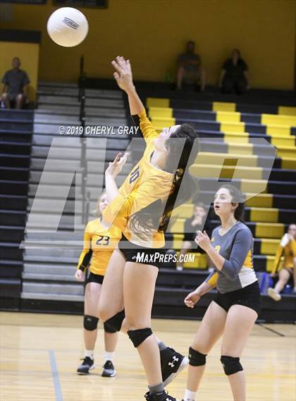 Thumbnail 2 in Sullivan Central @ Chuckey-Doak photogallery.