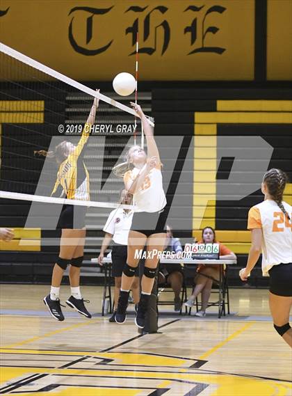Thumbnail 2 in Sullivan Central @ Chuckey-Doak photogallery.