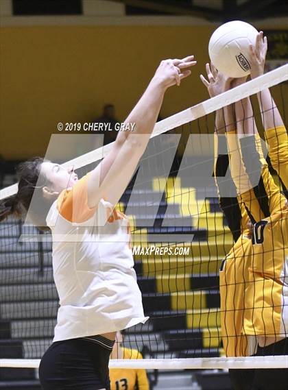 Thumbnail 3 in Sullivan Central @ Chuckey-Doak photogallery.