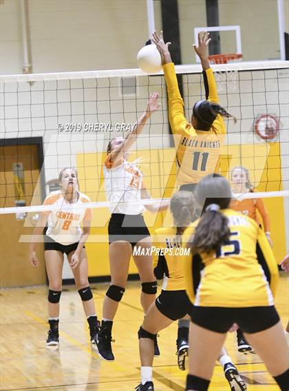 Thumbnail 1 in Sullivan Central @ Chuckey-Doak photogallery.