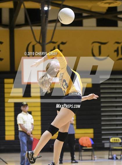 Thumbnail 1 in Sullivan Central @ Chuckey-Doak photogallery.